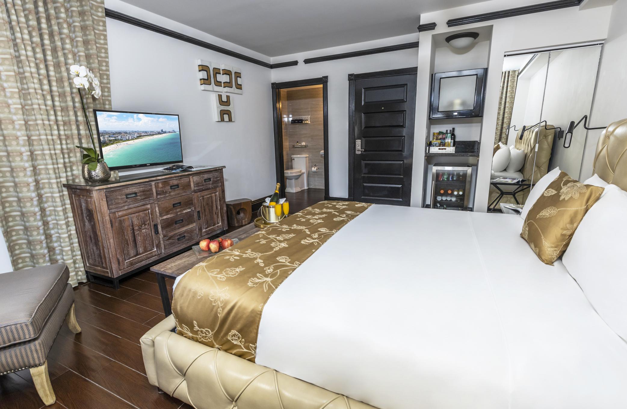 Hotel Croydon Маями Бийч Екстериор снимка